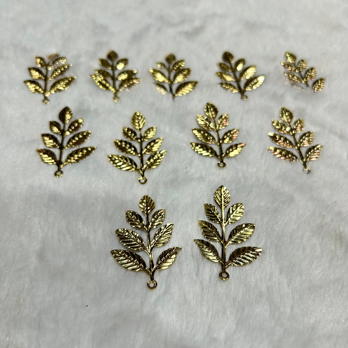 Metal Leaf Charm - set of 10